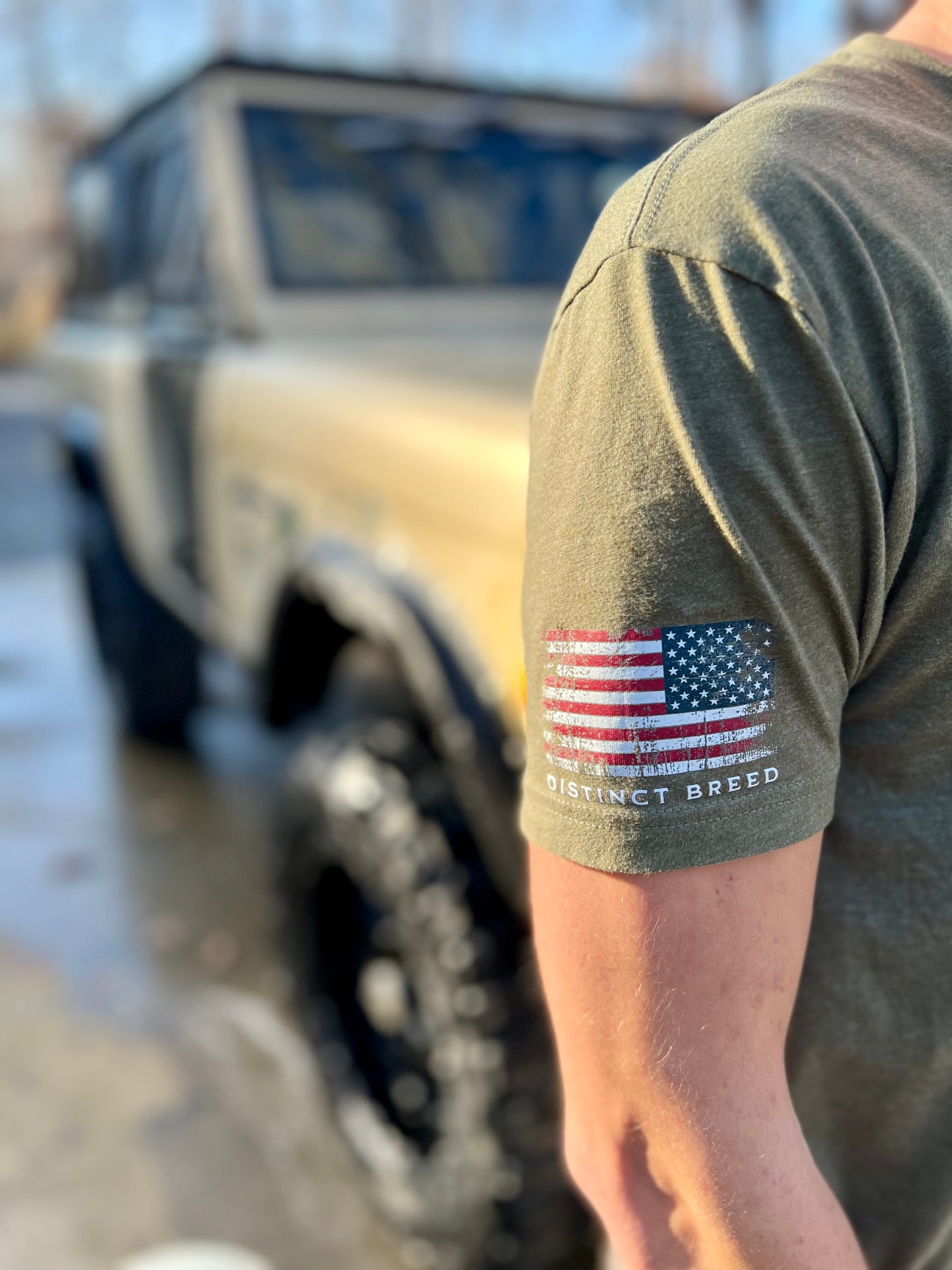 DB OUTDOORS "Bronco, Drive the Legend"
