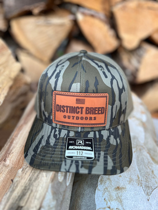 MOSSY OAK BOTTOMLAND LEATHER PATCH HAT